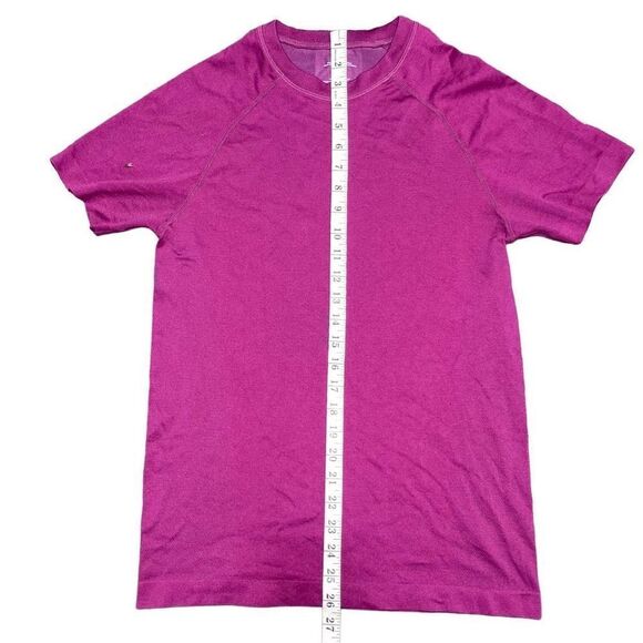 Fabletics Mens Training Day Short Sleeve Athletic Top Shirt XS - Picture 2 of 4